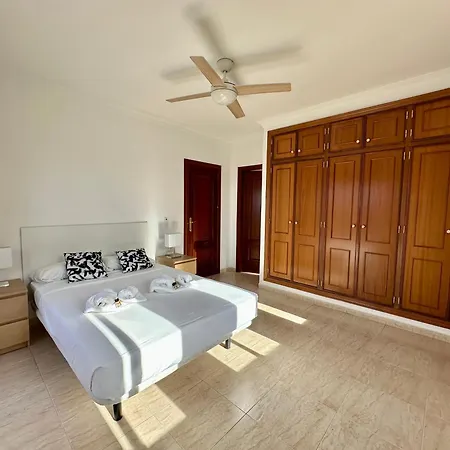 펜션 Triplex El Galeon